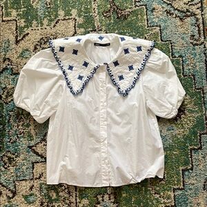 Big Mama Collar White Blouse with Blue Embroidery detail